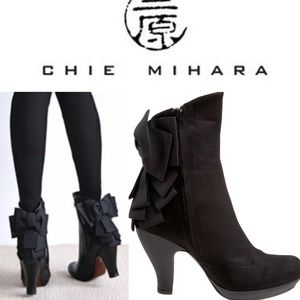 Chie Mihara Gray Suede Bow Heel Boots 7 AYOI